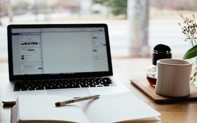 ¿Merece la pena opositar para ser auxiliar administrativo?